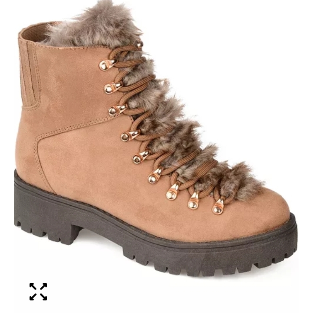 NWT Journee Collection TRAIL  Tan and Black Winter Boots with Rugged Sole